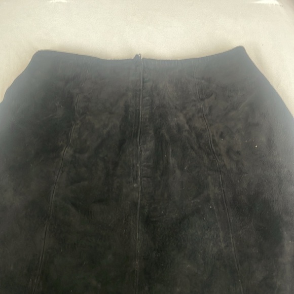 Black pencil skirt - Picture 8 of 10